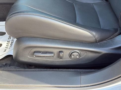 Certified 2025 Honda Accord Touring image 7