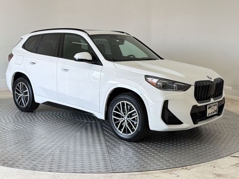 New 2026 BMW X1 xDrive28i w/ Technology Package AWD/4WD image 7