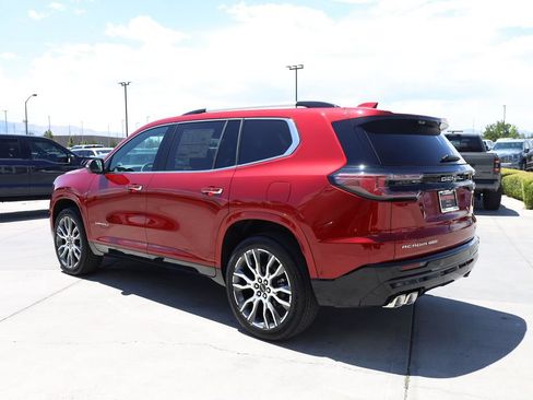 New 2026 GMC Acadia Denali Ultimate AWD/4WD image 4