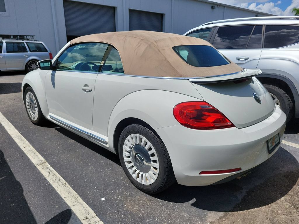 Used 2014 Volkswagen Beetle 2.5 FWD image 4
