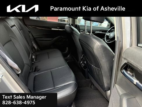 Certified 2021 Kia Seltos SX w/ SX Sunroof Package image 23