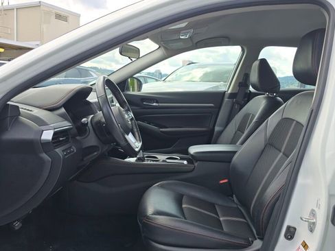 Used 2024 Nissan Altima 2.5 SR FWD image 20