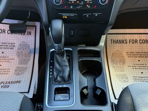 Used 2019 Ford Escape SE image 14