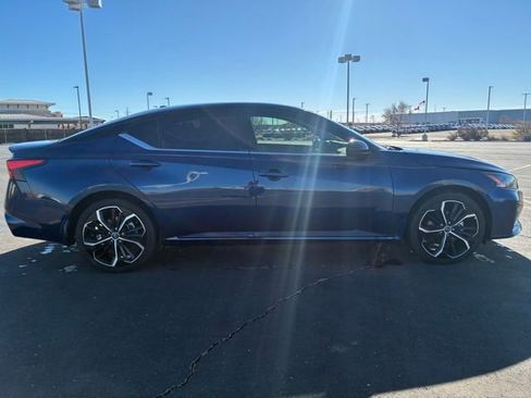 Certified 2023 Nissan Altima 2.5 SR w/ SR Premium Package image 7