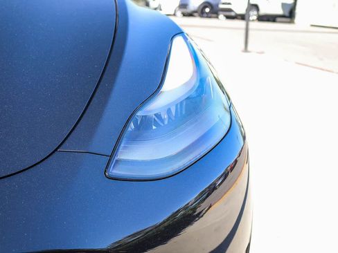 Used 2025 Tesla Model Y Performance AWD/4WD image 10