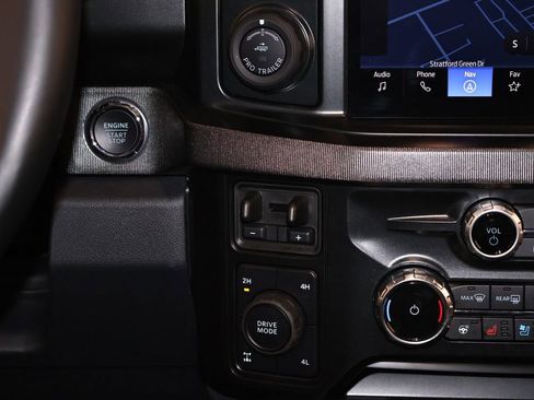 Certified 2026 Ford F250 Platinum AWD/4WD image 28
