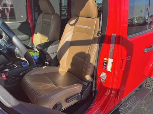 Used 2021 Jeep Gladiator Rubicon AWD/4WD image 29