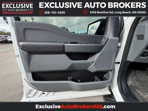 Used 2021 Ford F150 XLT w/ Trailer Tow Package image 10