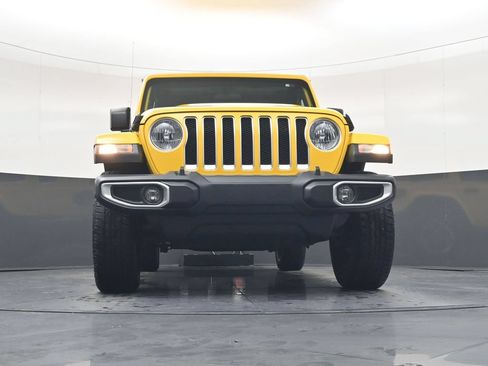 Used 2020 Jeep Wrangler Unlimited Sahara w/ Cold Weather Group AWD/4WD image 14