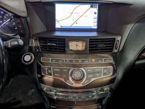 Used 2016 INFINITI Q70 L 3.7 w/ Deluxe Touring Package image 36