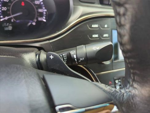 Used 2015 Toyota Avalon XLE FWD image 21