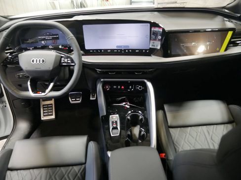 New 2026 Audi SQ5 Premium Plus AWD/4WD image 28