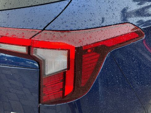 Certified 2025 Kia Seltos EX AWD/4WD image 46