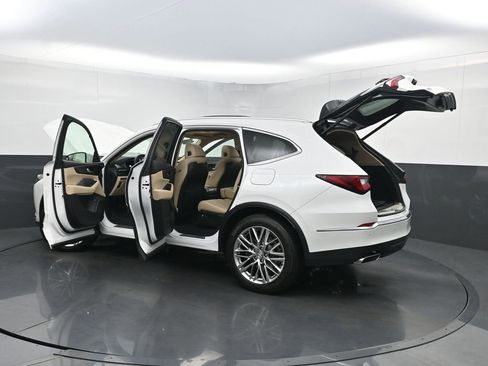 Used 2023 Acura MDX SH-AWD w/ Advance Package image 45