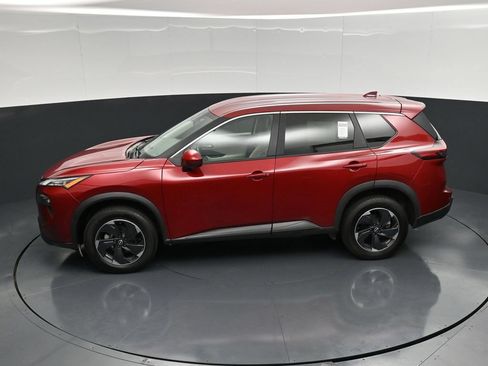 Used 2025 Nissan Rogue SV AWD/4WD image 48