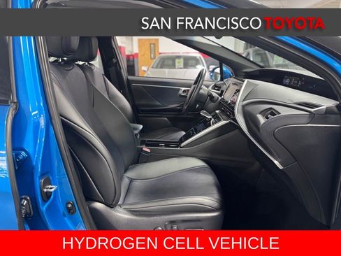 Certified 2018 Toyota Mirai FWD image 13