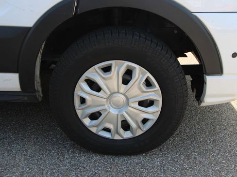 Used 2025 Ford Transit 350 XLT RWD image 7
