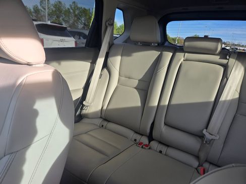 Used 2023 Nissan Rogue SL w/ SL Premium Package image 12