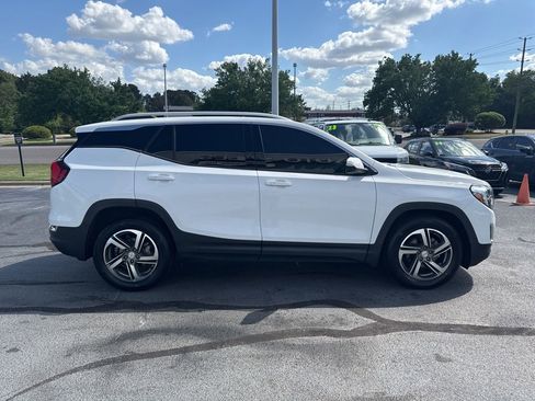 Used 2020 GMC Terrain SLT image 8