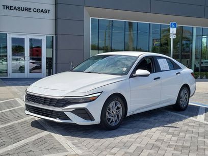 Used 2025 Hyundai Elantra Blue