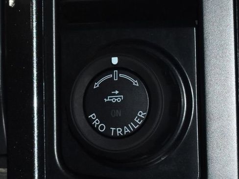 Used 2023 Ford F150 Lariat image 27