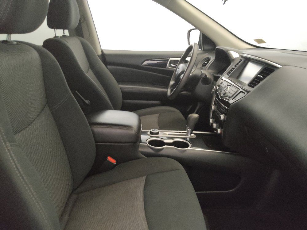 Used 2019 Nissan Pathfinder S AWD/4WD image 21