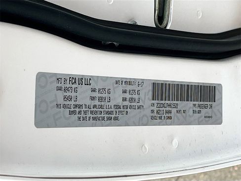 Used 2017 Dodge Charger R/T Scat Pack w/ Technology Group image 32