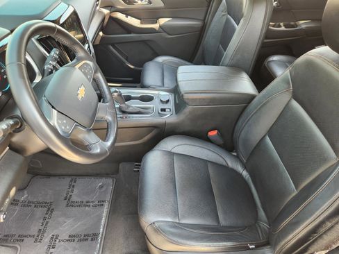 Used 2019 Chevrolet Traverse LT image 13