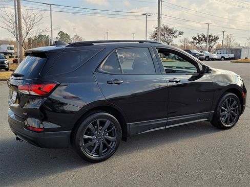 Used 2024 Chevrolet Equinox RS image 3