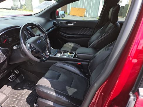 Used 2019 Ford Edge ST w/ Equipment Group 401A AWD/4WD image 13