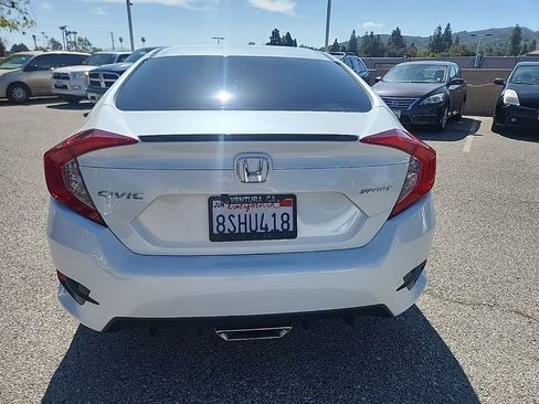 Used 2020 Honda Civic Sport image 4