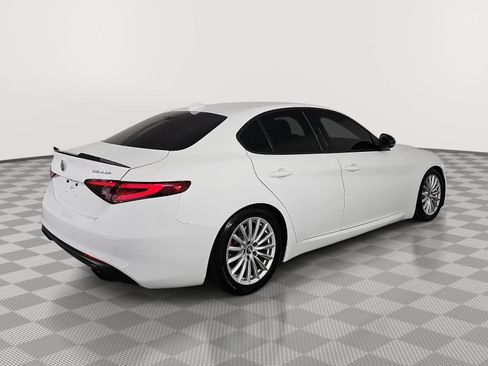 Used 2022 Alfa Romeo Giulia Sprint RWD image 8