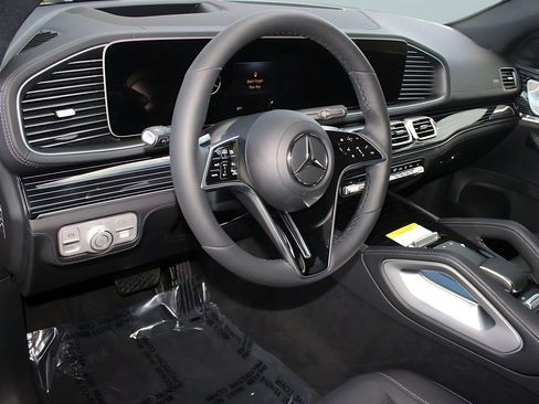 New 2026 Mercedes-Benz GLE 450 4MATIC Coupe image 4