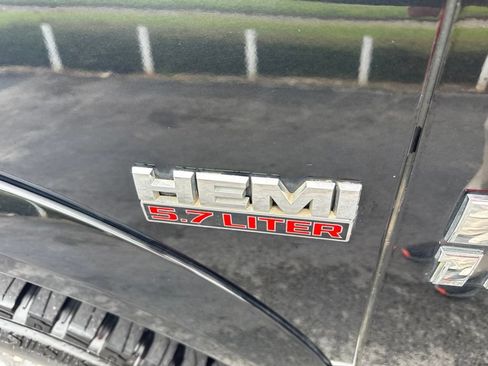 Used 2017 RAM 1500 Laramie w/ Convenience Group AWD/4WD image 34