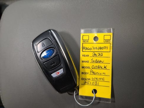 Used 2022 Subaru Outback Premium AWD/4WD image 41