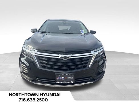 Used 2022 Chevrolet Equinox LT AWD/4WD image 2