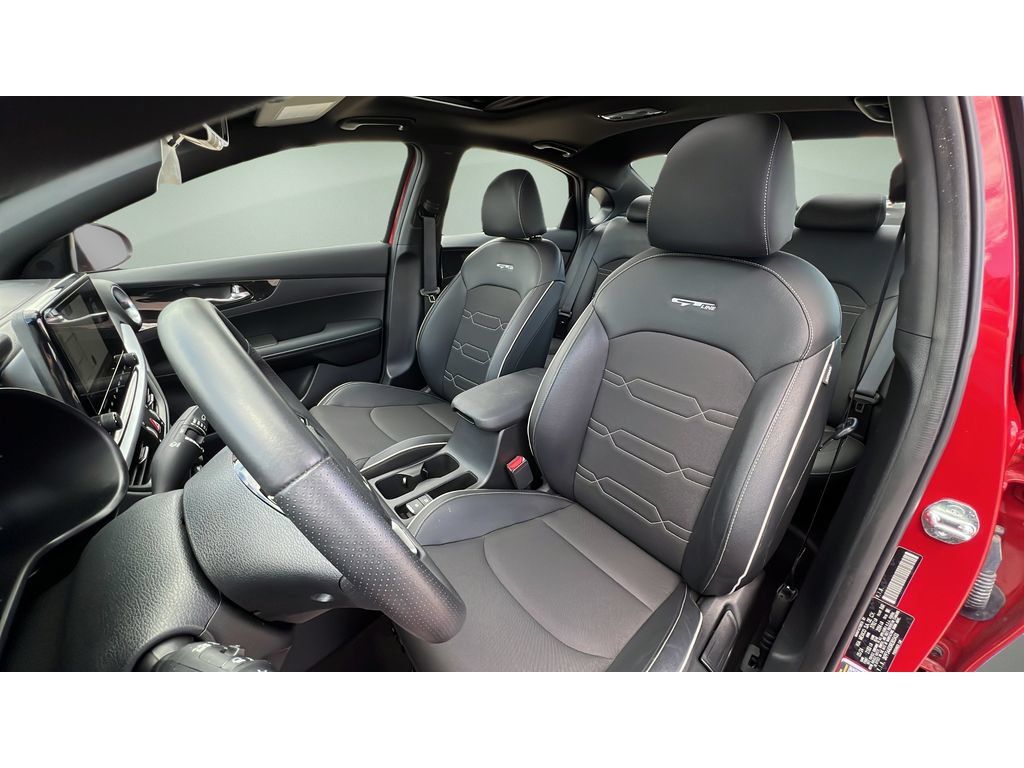 Used 2024 Kia Forte GT-Line w/ GT-Line Premium Package FWD image 24