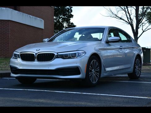 Used 2019 BMW 530i xDrive w/ Convenience Package image 1