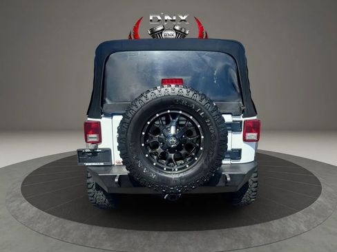 Used 2014 Jeep Wrangler Unlimited Sport w/ Quick Order Package 24S AWD/4WD image 5