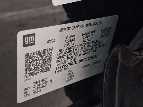 Certified 2024 Cadillac Lyriq Tech AWD/4WD image 18
