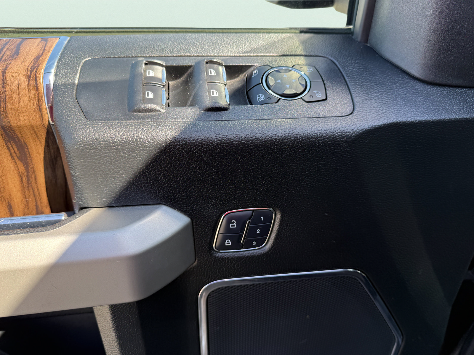 Used 2018 Ford F150 Lariat AWD/4WD image 19