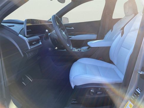 Used 2024 Cadillac XT4 Sport image 15