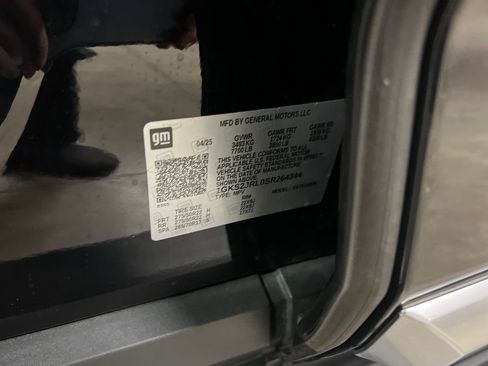 Certified 2025 GMC Yukon XL Denali AWD/4WD image 29