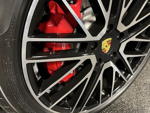 Used 2020 Porsche Panamera Turbo image 35