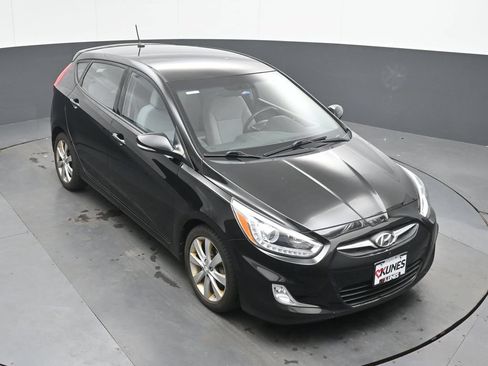 Used 2014 Hyundai Accent SE FWD image 30
