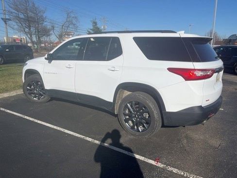 Used 2020 Chevrolet Traverse RS image 2