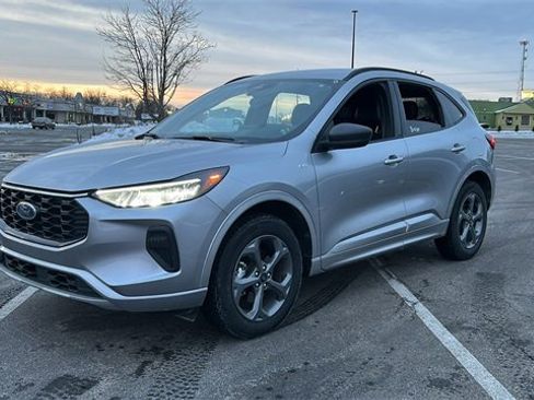 Used 2024 Ford Escape ST-Line image 2