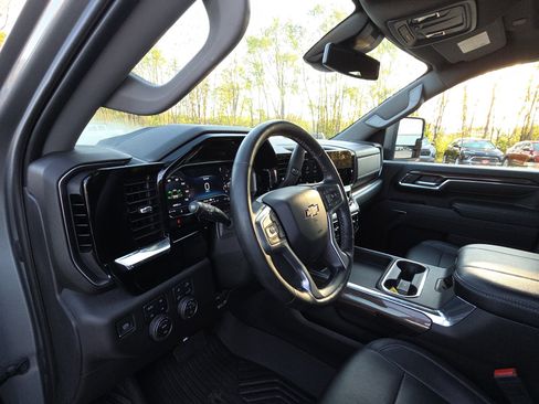 Certified 2024 Chevrolet Silverado 2500 LT w/ All Star Edition image 16