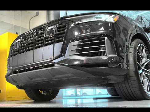 Used 2023 Audi Q7 3.0T Prestige AWD/4WD image 9