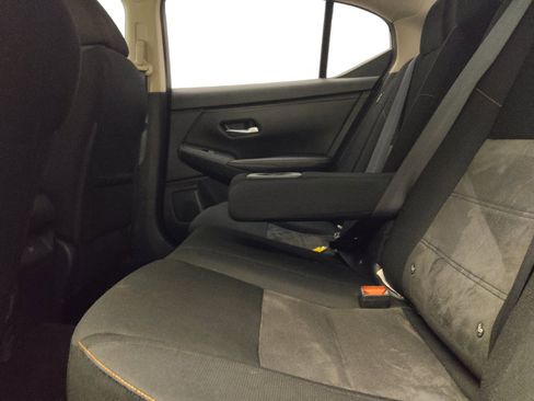 Used 2023 Nissan Sentra SR w/ Midnight Edition Package FWD image 18